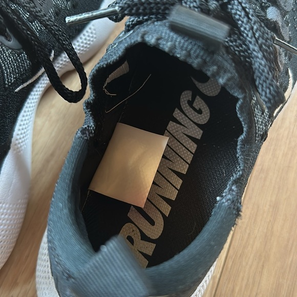 Nike React Running Shoes - Picture 4 of 6